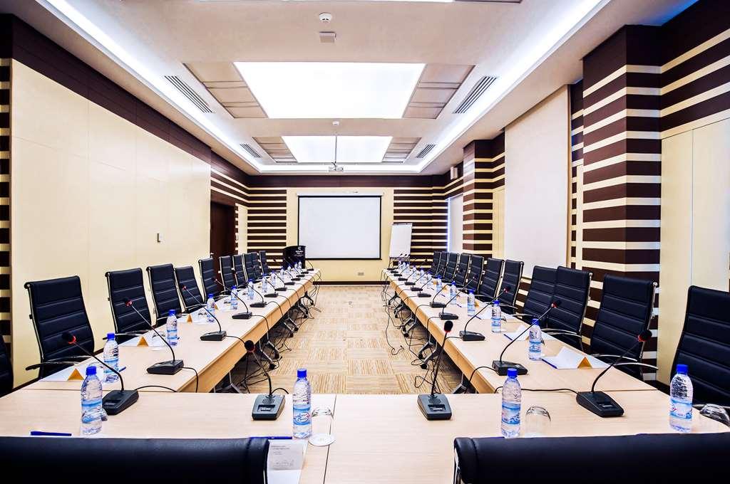 Hotel Golden Tulip Le Diplomate Cotonou Einrichtungen foto