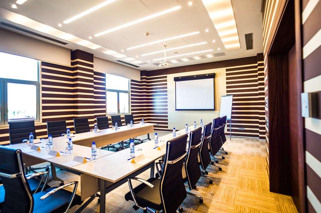 Hotel Golden Tulip Le Diplomate Cotonou Einrichtungen foto