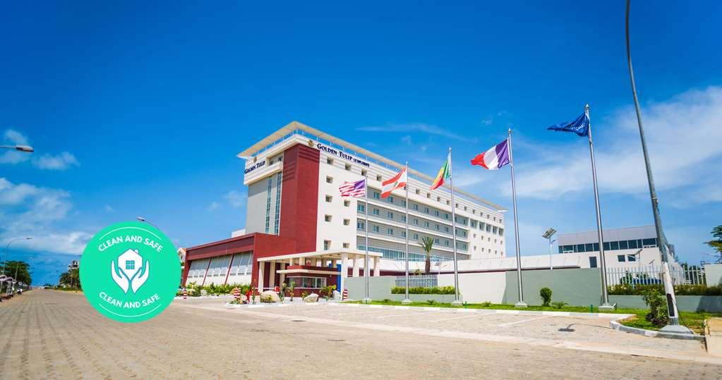 Hotel Golden Tulip Le Diplomate Cotonou Exterior foto