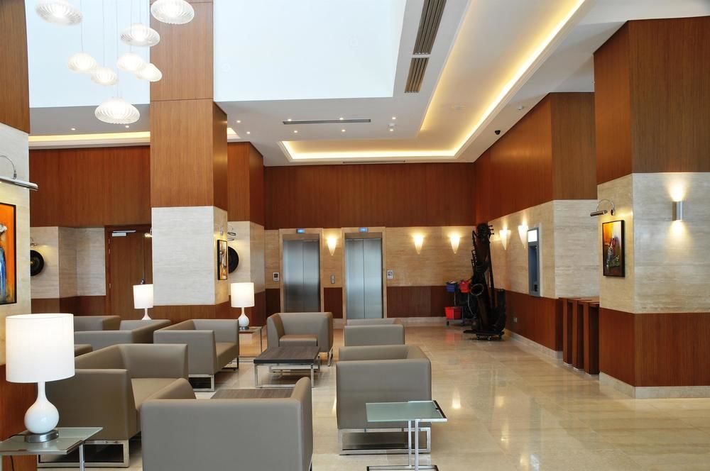 Hotel Golden Tulip Le Diplomate Cotonou Exterior foto