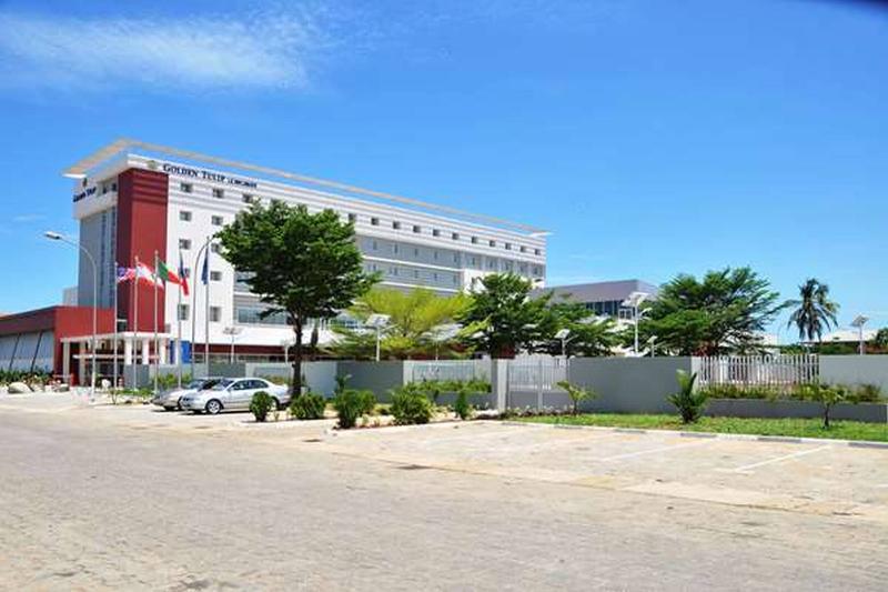 Hotel Golden Tulip Le Diplomate Cotonou Exterior foto